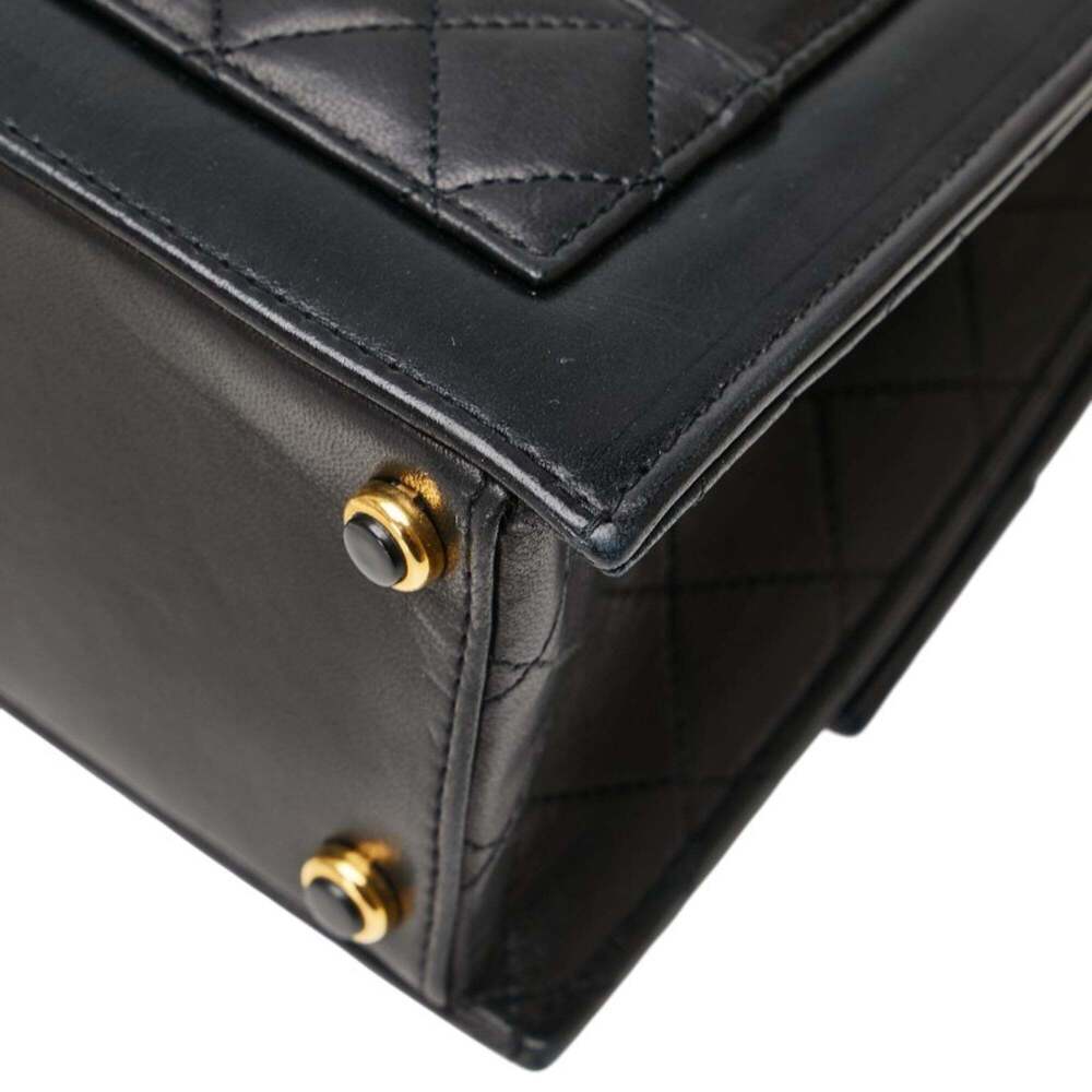 CHANEL Black Lambskin Leather Shoulder Bag - Picture 6 of 16